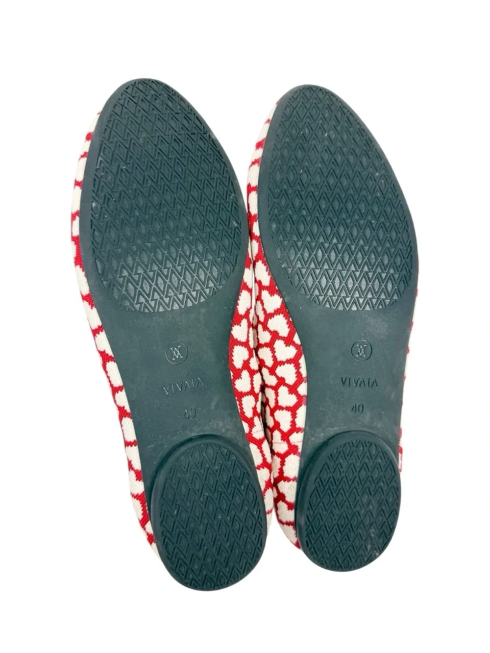 Vivaia Tamia Adaptall Almond Toe Mary Jane Flats Romantic Red Hearts Size 40/ 9